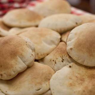 Jual Khoubz khubus kubuz khubz Roti Arab pre order | Shopee Indonesia