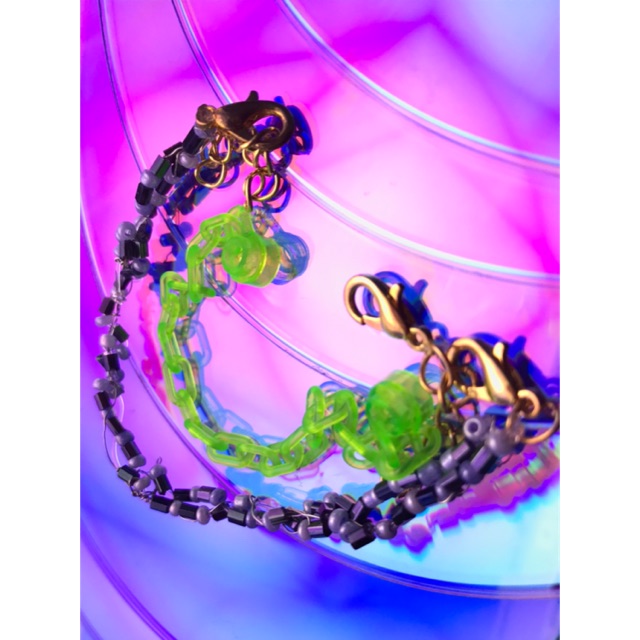 Gelang beads black neon