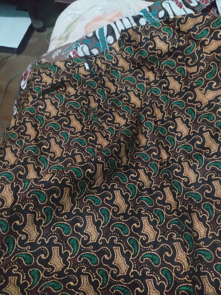 Atasan Batik Dolby Dolbi Dobby Doby Tenun Sutra Tulis Halus Katun Atbm Baron ,sarombit Atasan