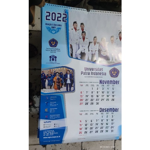 

kalender dinding custom bebas