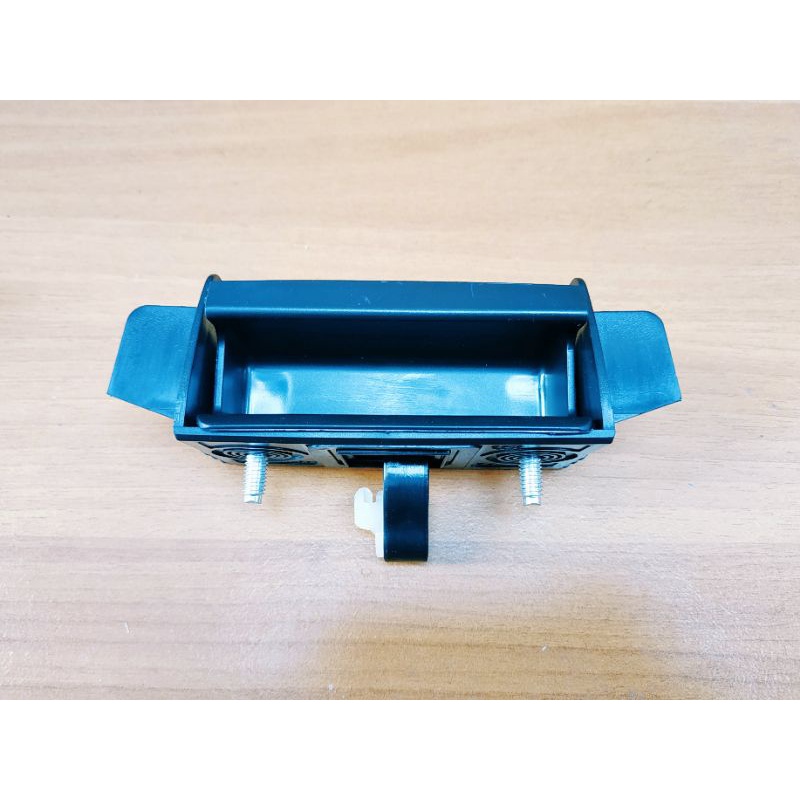 Handle Bagasi Ertiga Old