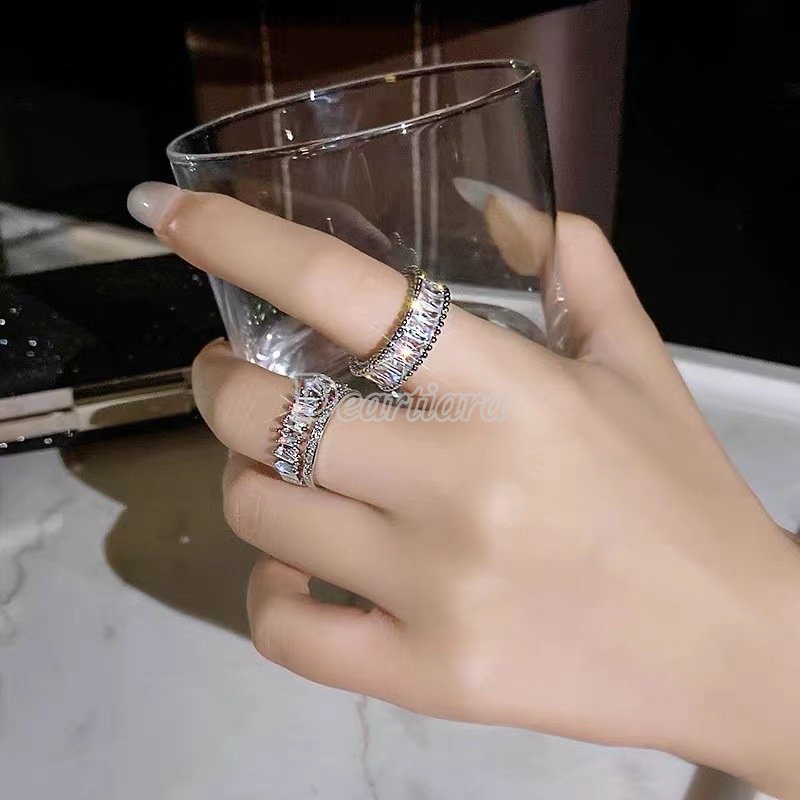 2pcs Cincin Model Terbuka Aksen Berlian Imitasi Gaya Korea Untuk Wanita