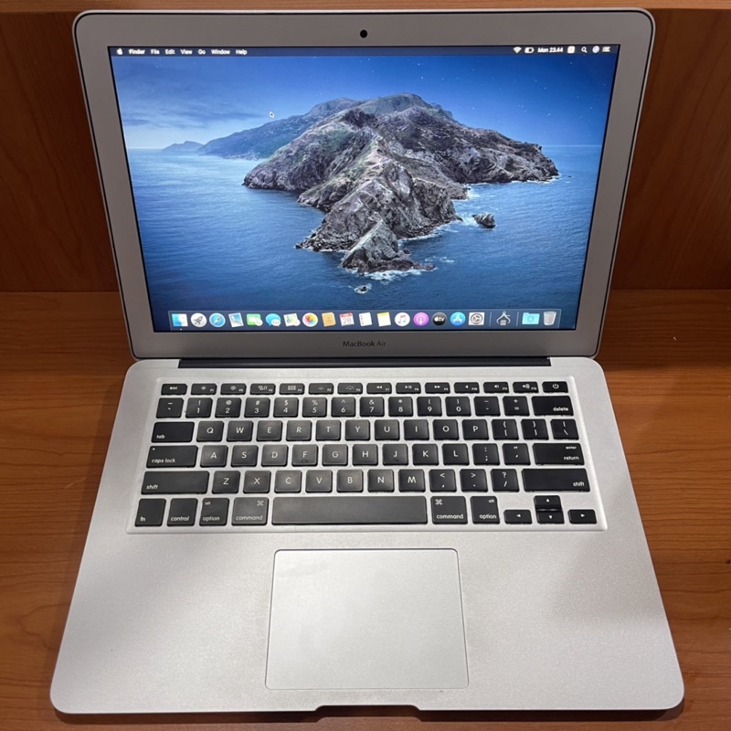 PROMO MacBook Air 13 inch Early 2015 Core i5 1.6Ghz Ram 8 GB Ssd 128 - 256 GB Second