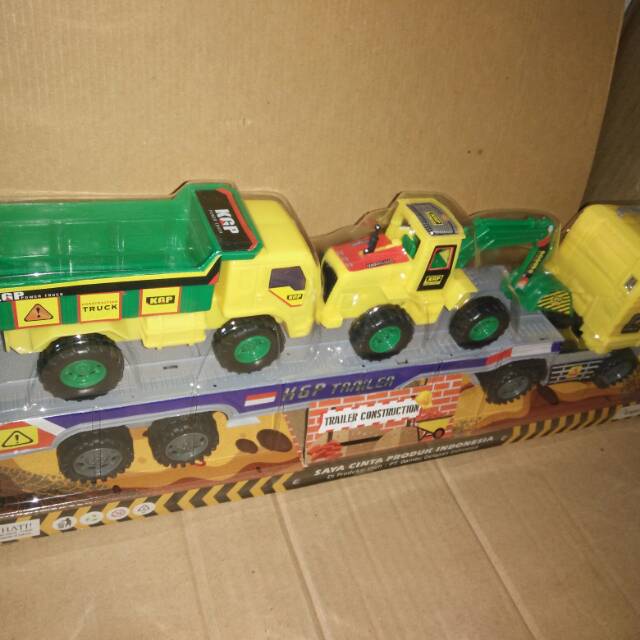 Mainan mobil truk kontruksi panjang