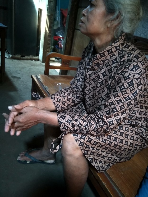 Terlaris Serut Genes Jelita Tunic Navbor Yelbor Whitbor Creambor Tunik Batik Modern Hrb030 Dolbi Dol