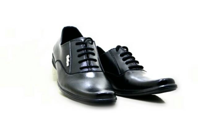 BEST SELLER !!! TERLARIS SEPATU PRIA KICKERS PANTOPEL HITAM TALI BUAT KERJA KANTOR FORMAL SANTAI