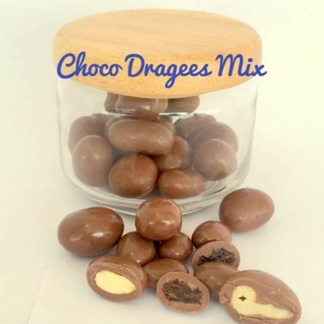 

Chocodragees Mix ( Almond, Mete, Kismis)