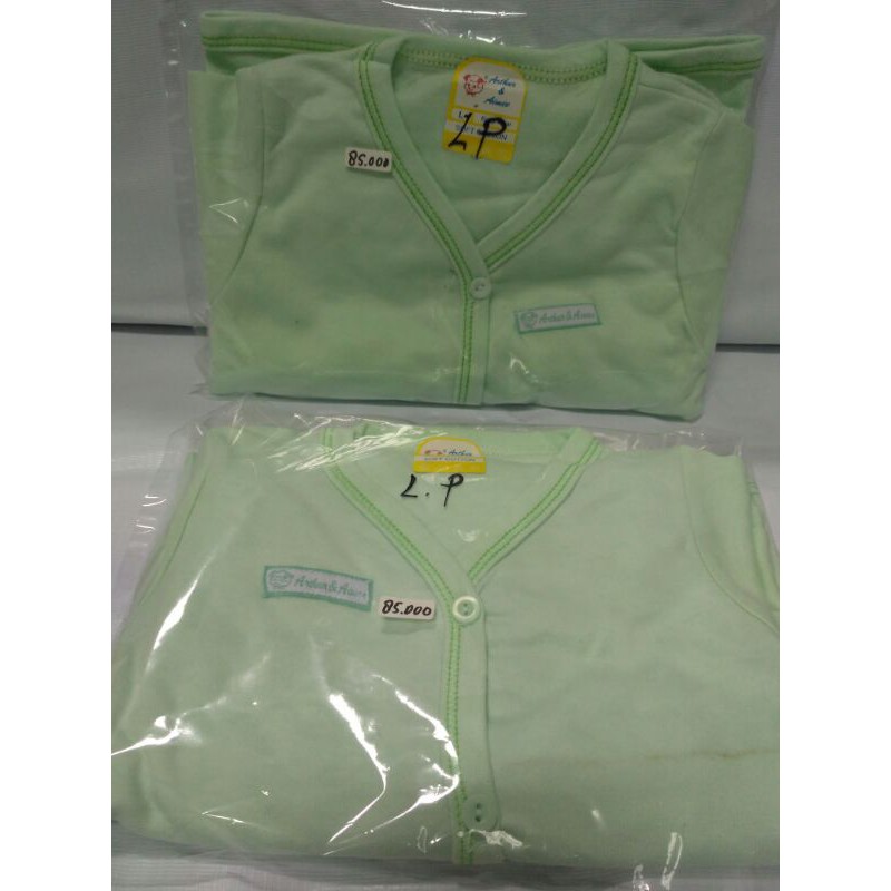 Setelan Baju tidur bayi ukuran L Arthur & Aimee warna hijau