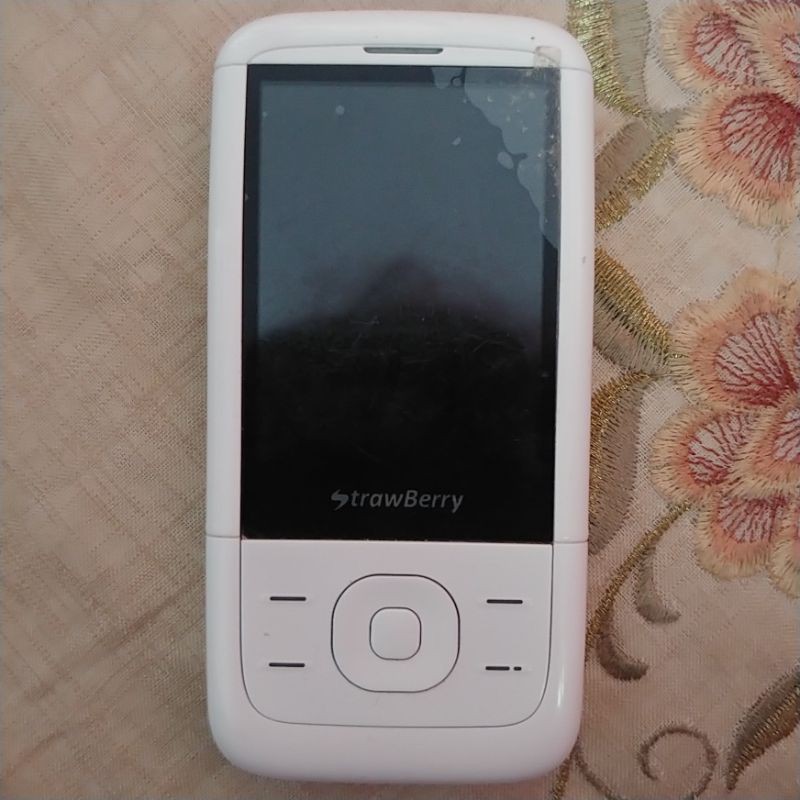 Strawberry sierra st7 slide sliding hp murah dual sim