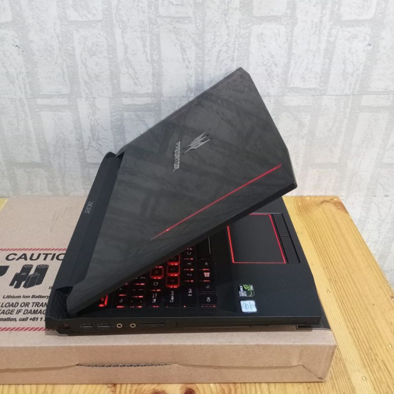 LAPTOP GAMING ACER PREDATOR COR I7-6700HQ RAM 16GB/SSD 128GB+HDD 1TB NVDIA GTX 970M 6GB DEDICATED VRAM KEYBOARD RGB