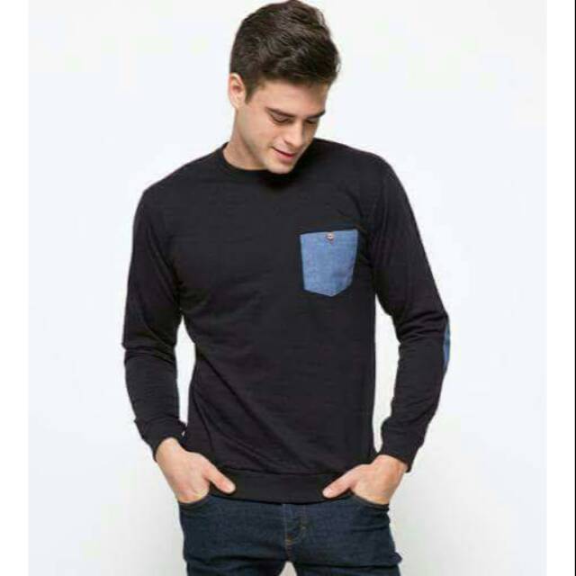 Details Sweater Jumper Pria Hitam