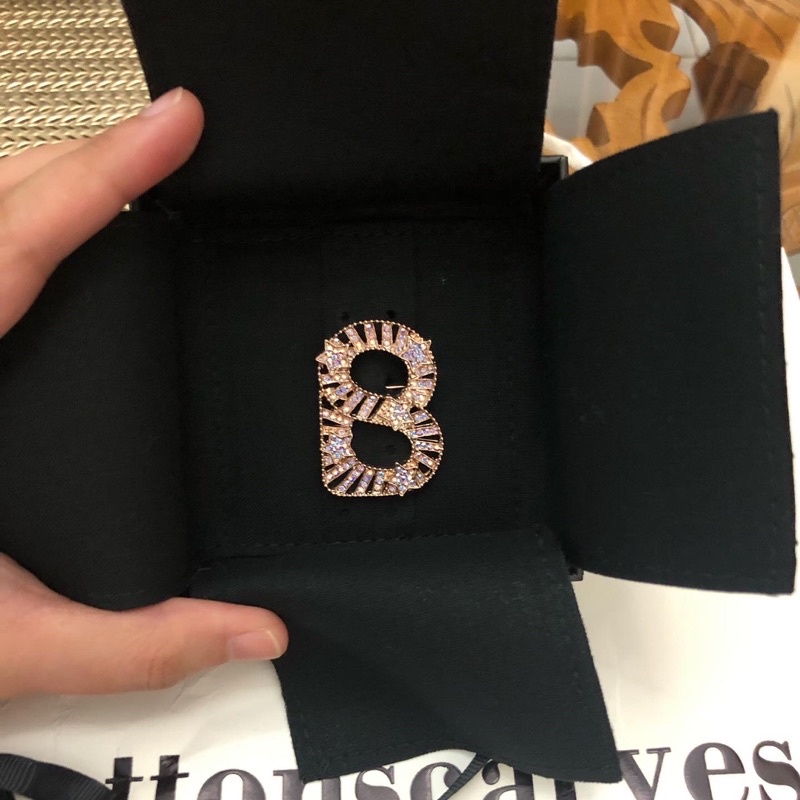 Signature Star Brooch Rosegold Buttonscarves