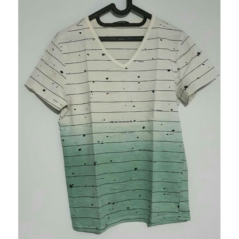 Preloved second murah Kaos Tshirt Weilishi Putih Hijau