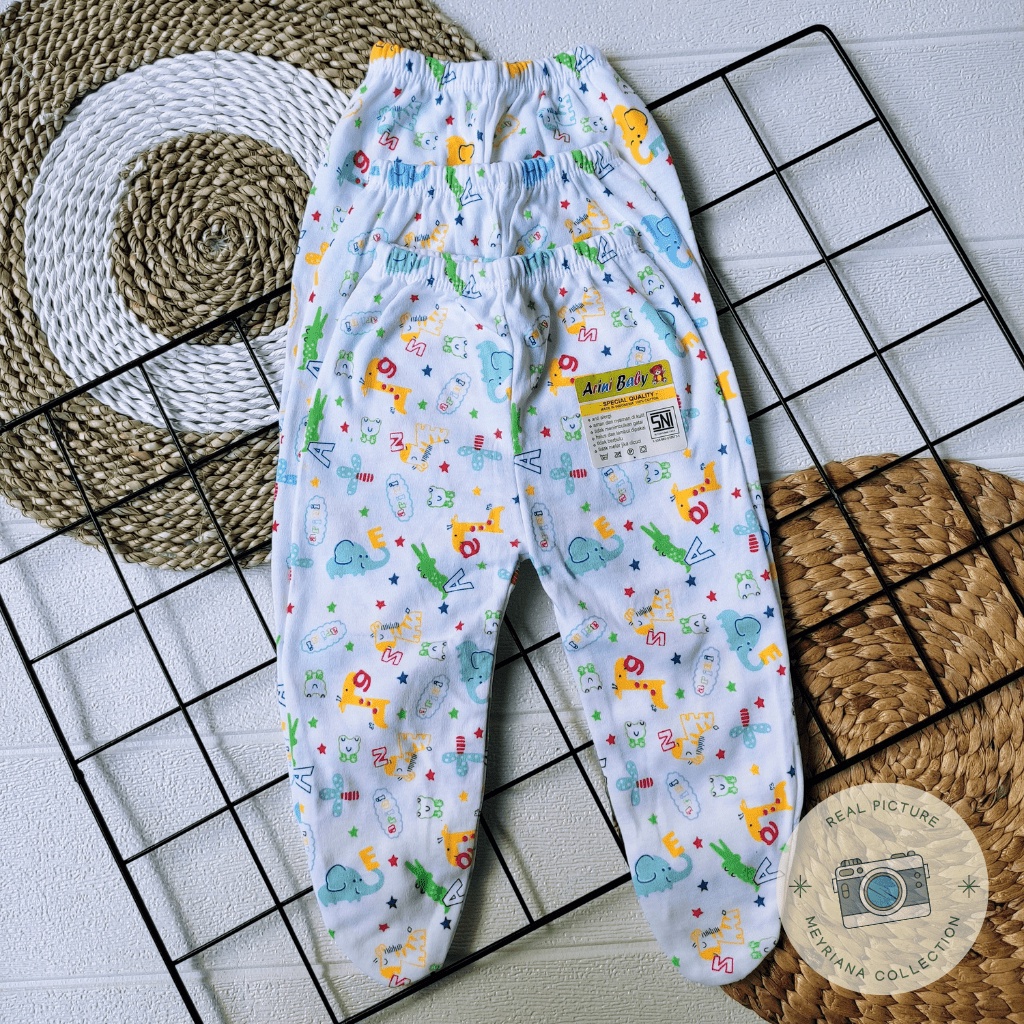 3 SET Celana Panjang Tertutup Bayi Baru Lahir / 3 PCS Celana Tutup Kaki Bayi Newborn / 3 Celana Tutup kaki Putih Motip SNI Bayi Baru Lahir Meyriana Collection