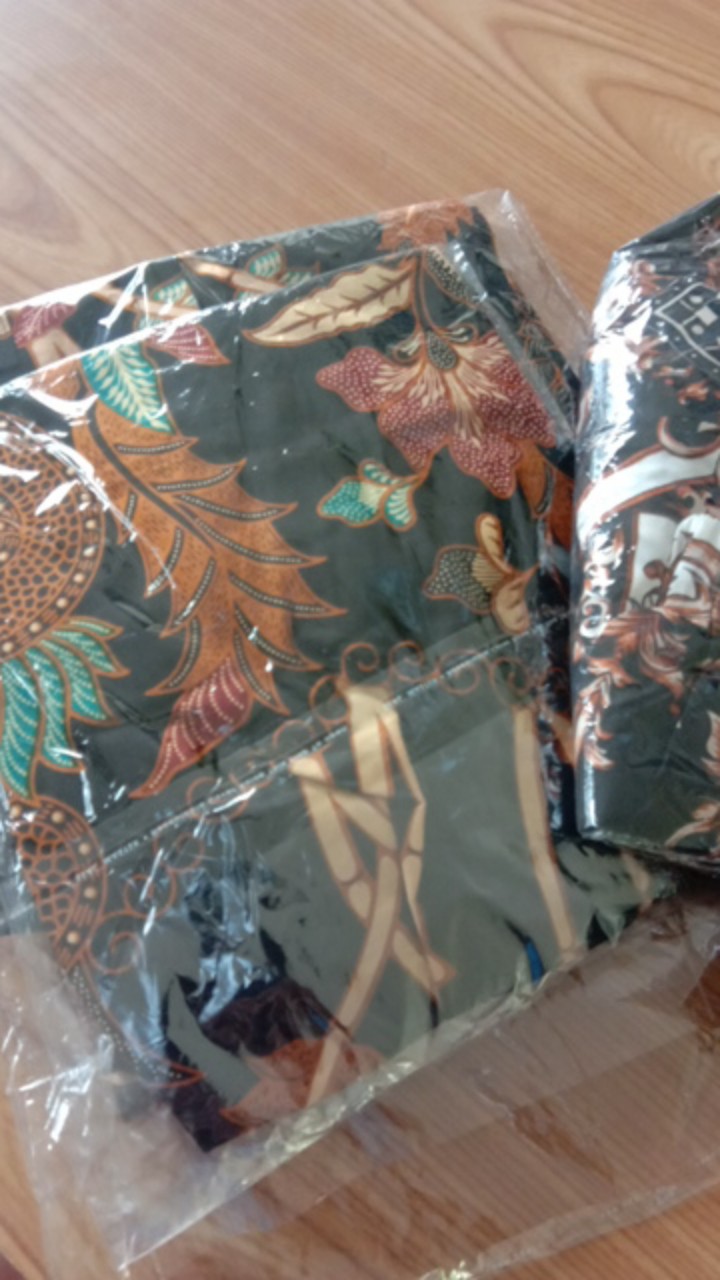 Batik Keluarga Dress Nagita Gold