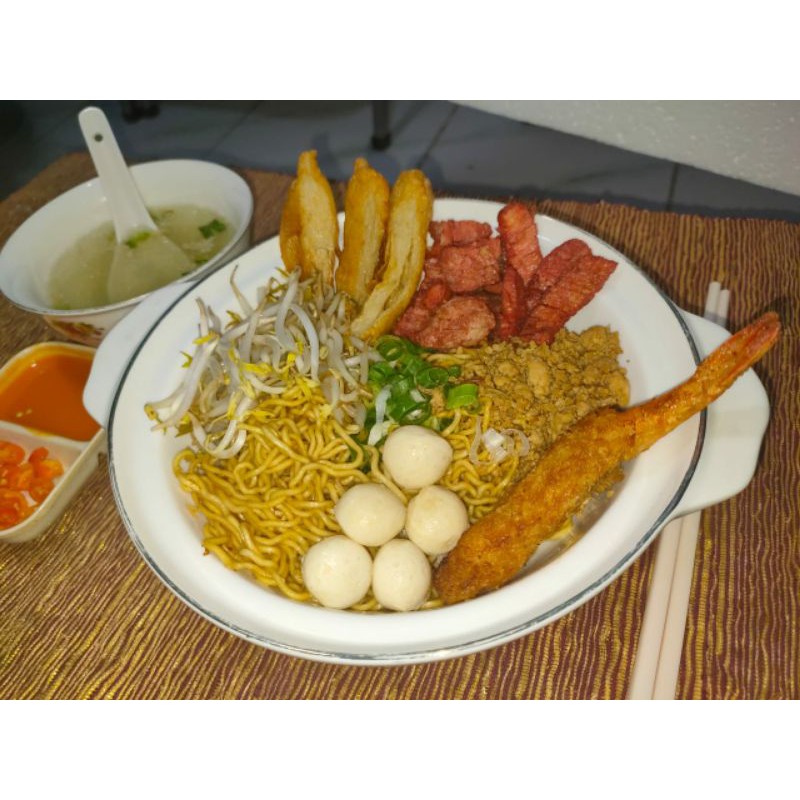 

Bakmi babi daging merah Mantap