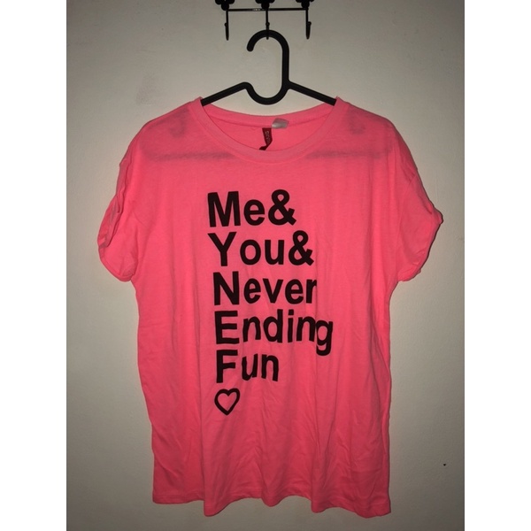 Kaos Pink Merk H&M Divided Preloved