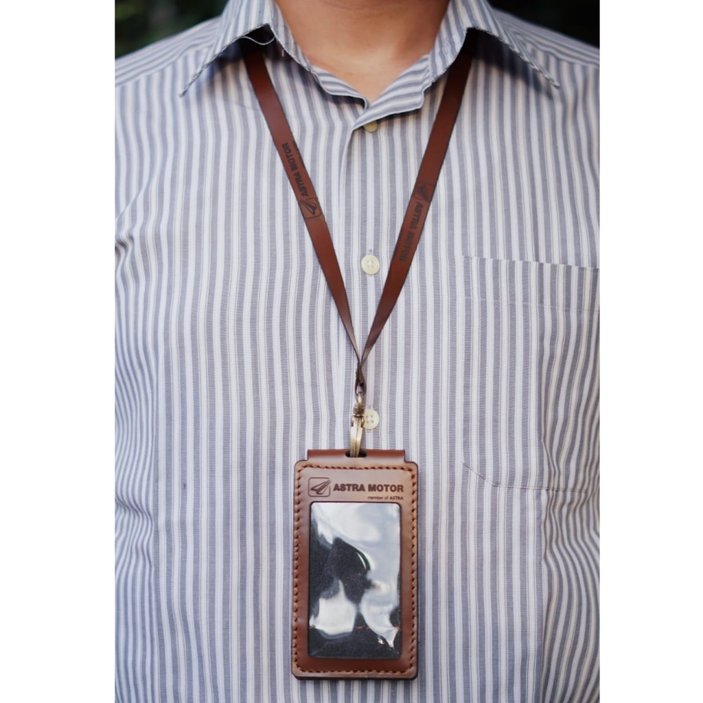 

Id Card Holder Kulit Gantung / Saku