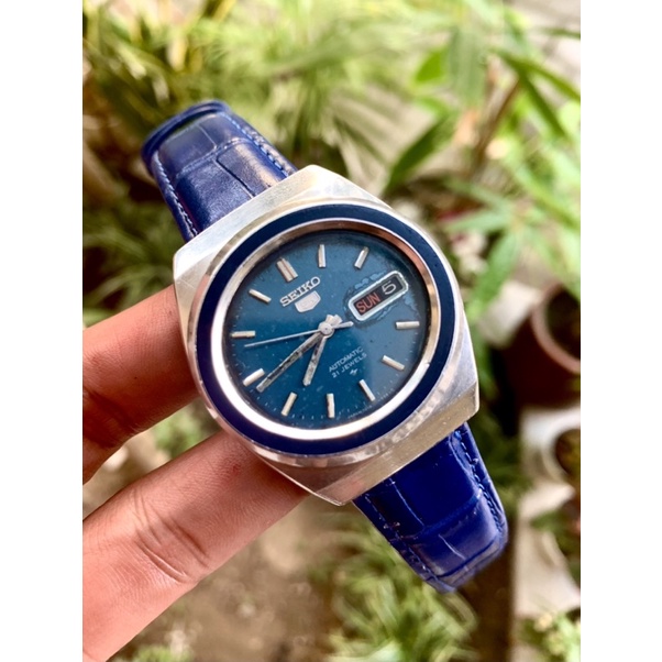 seiko. seiko oval.Seiko 5.seiko vintage 70s.