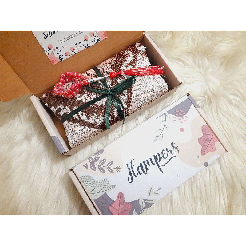 hampers hijab pashmina segi empat gift box kado box wanita hijab