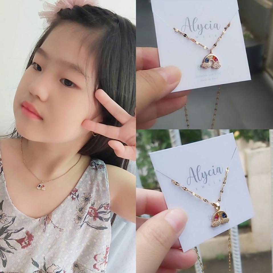 [KODE V7102] Kalung anak pelangi alycia titanium