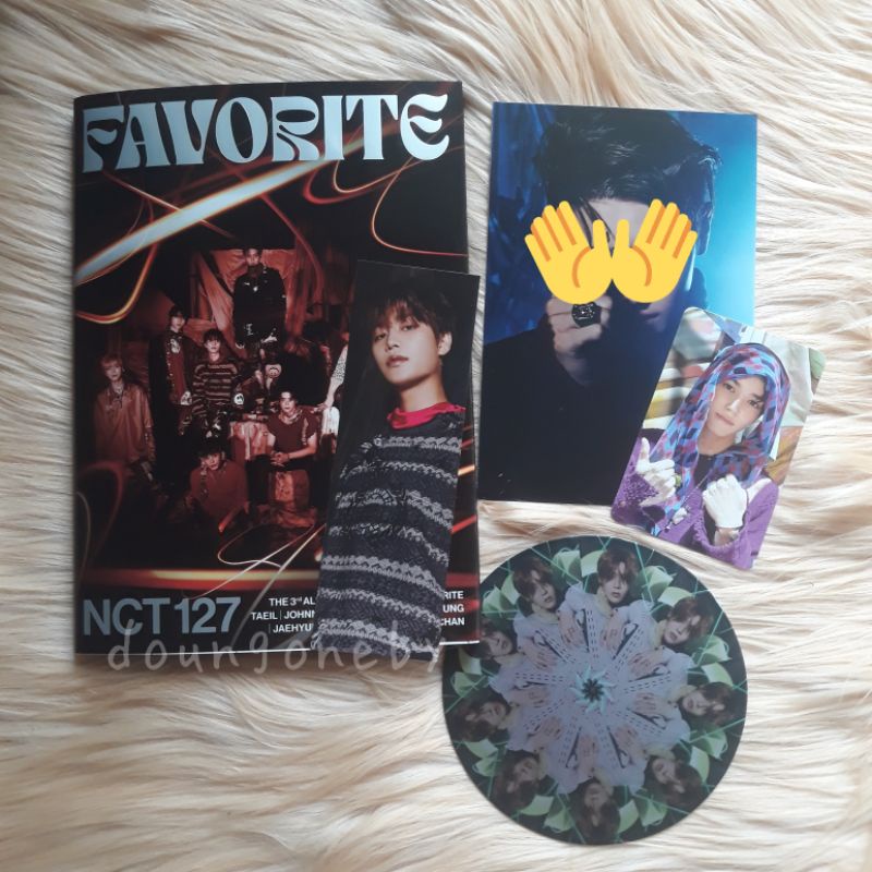 [ BOOKED ] Photocard Taeyong / Album Only NCT 127 - Favorite ( Catharsis Ver. ) + Rolled Poster / Bo