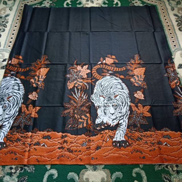 Sarung Motif Macan