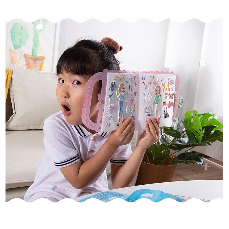 

[LOGU] Album stiker anak, Buku stiker fashion tukar baju anak, Koleksi stiker lucu