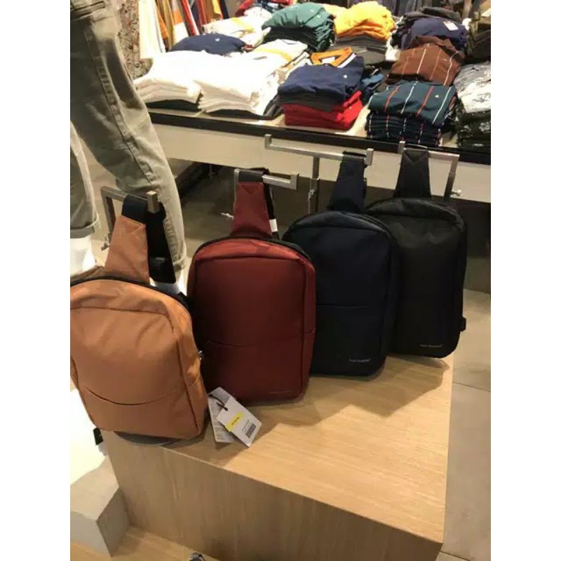 Hush Puppies Chest Bag 912 Hitam Pria original Sale