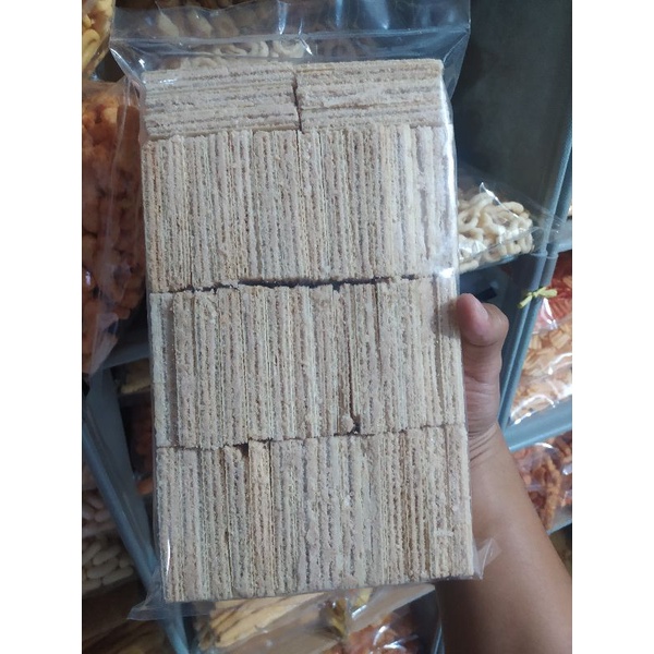 

Wafer Kacang Aladin 500g