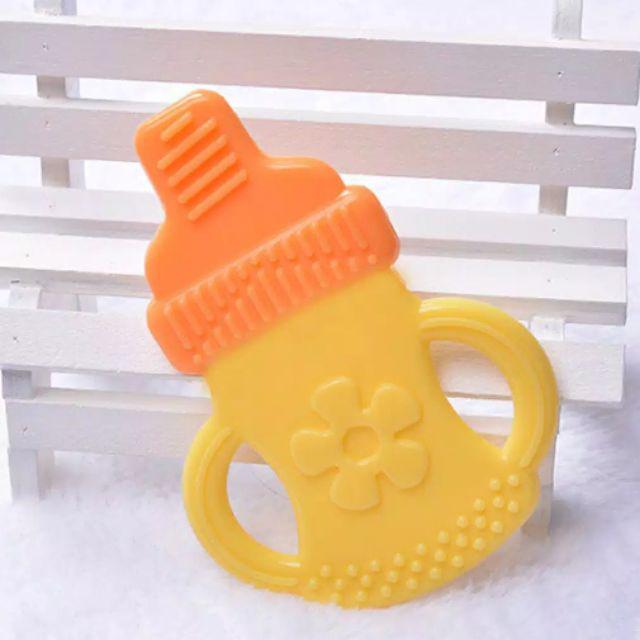 ❤TOKO1234❤ Baby Fruit Teether Gigitan Bayi Bentuk Buah Bahan Silikon/ Mainan Bayi Bentuk Buah.-D.) Botol Susu