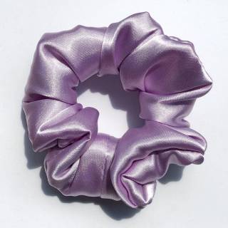 SCRUNCHIE IKAT RAMBUT SATIN  SCRUNCHEERS Shopee Indonesia