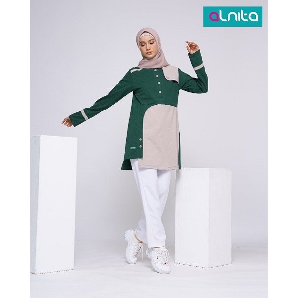 ATASAN KAOS ALNITA AA 52