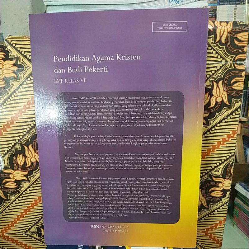buku pendidikan agama Kristen dan Budi pekerti kelas 7 SMP Mendikbud-1