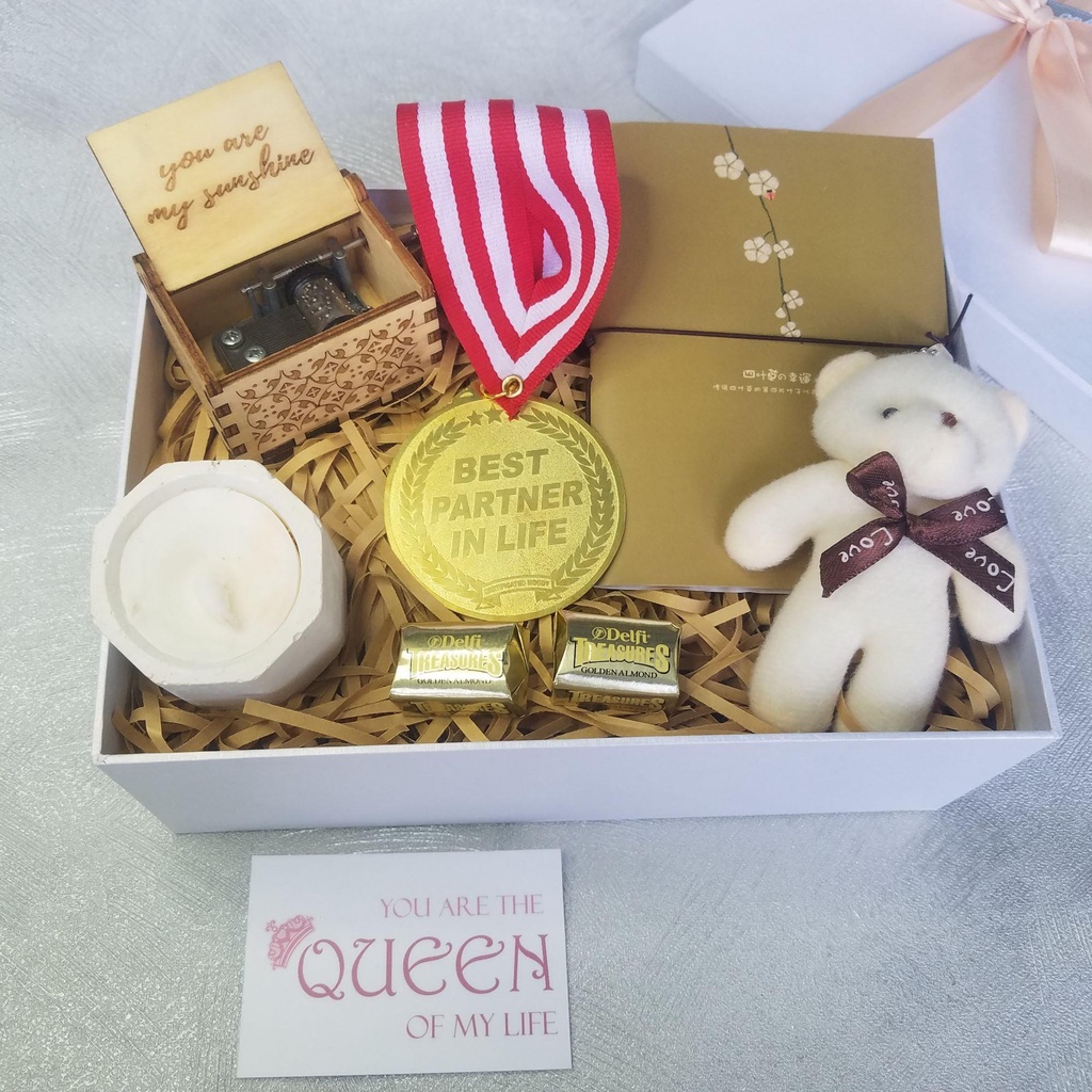 

Blissbox Sound and Relax (Hampers/Gift Box /Kado UlTah/Kado Wisuda/Kado Anniversary/Souvenir)