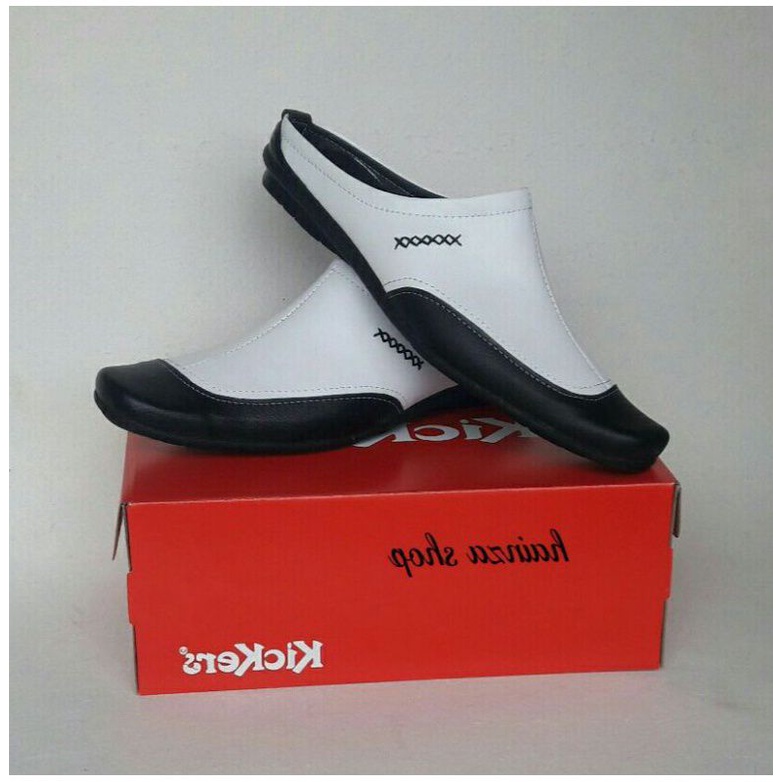 Sepatu sendal habib bahar ,slop bustong merk &quot;kickers&quot; putih # hitam  # Black white dan kombinasi.