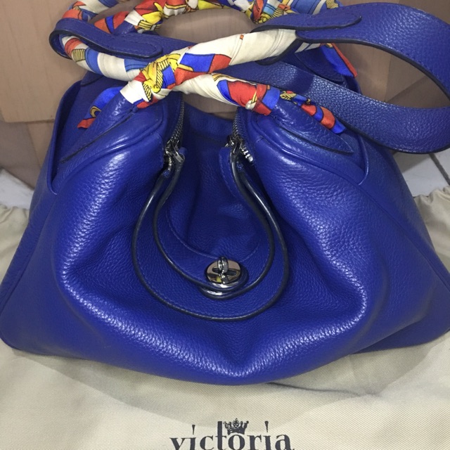 Preloved authentic Victoria lindy sz 26