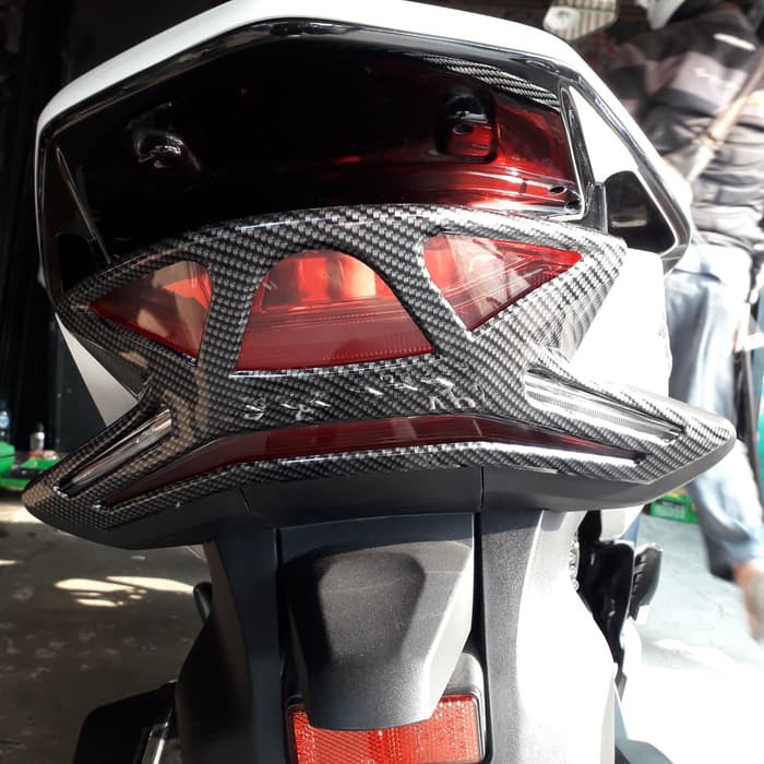 Cover Stop Pcx New Carbon NEMO Cover Tutup Lampu Stop Aksesoris Variasi Honda Pcx 2018 Lokal
