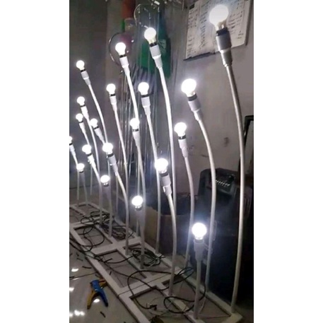 Lampu Standing Pipa Elastis