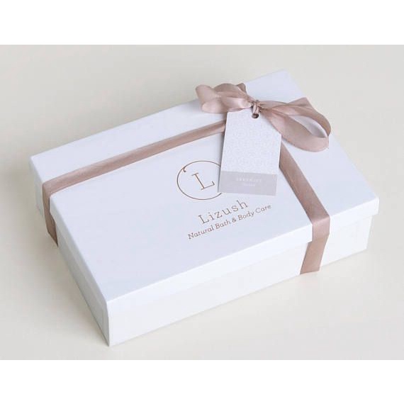 

custom box packaging/kardus box/box packing/kardus packaging/kotak packing/dus packing/kardus kue/kardus kado/box kado/kotak kado/kardus makanan/kardus kecil/kardus gift box/hardbox/kardus hampers/kardus