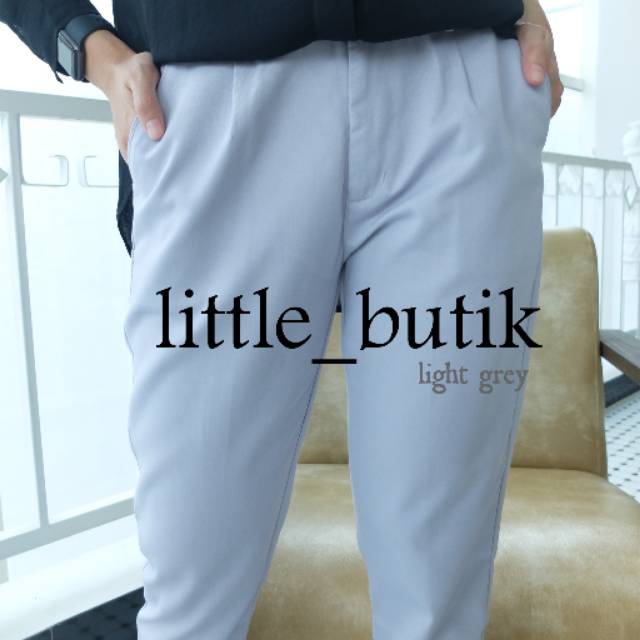baggy pants light grey