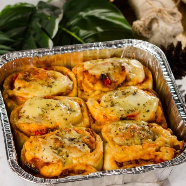 

Pizza Roll ( large )