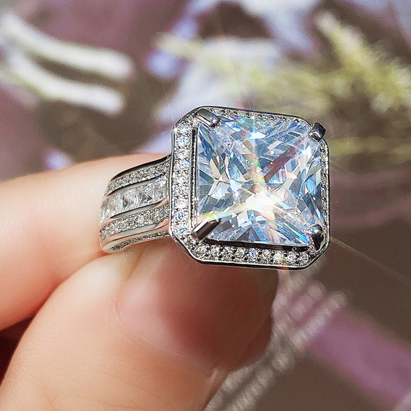 Cincin Cubic Zirconia Bentuk Persegi Warna Silver Untuk Wanita