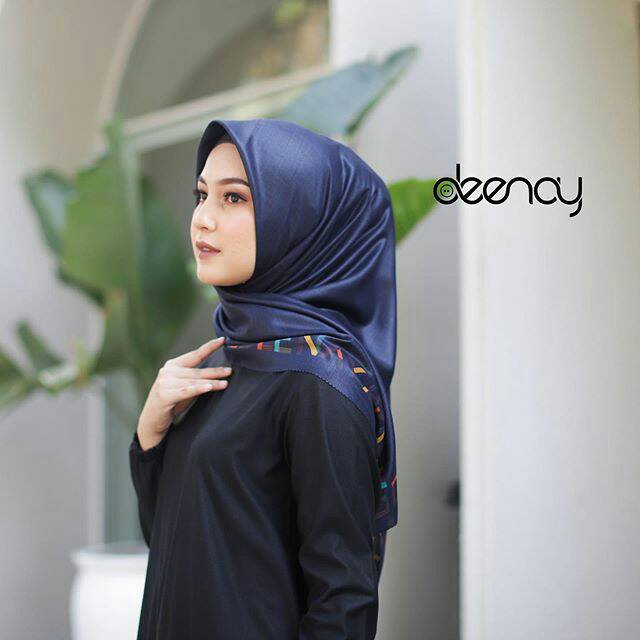 "DIARA SERIES NAVY" HIJAB BORDER BY DEENAY