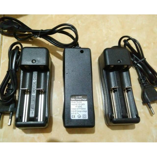 CHARGER BATERAI 2 SLOT KABEL / CHARGER BATERAI SERBAGUNA