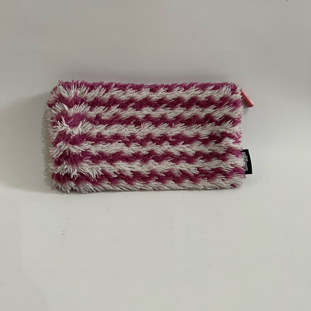 

[PRELOVED] Smiggle Tempat Pensil / Pencil Case Ungu Bulu Fluffly