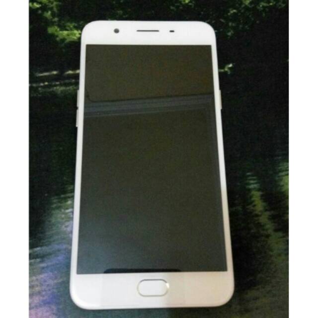 OPPO F1S RAM 4GB - ROM 64gb GARANSI RESMI ( SECOND )