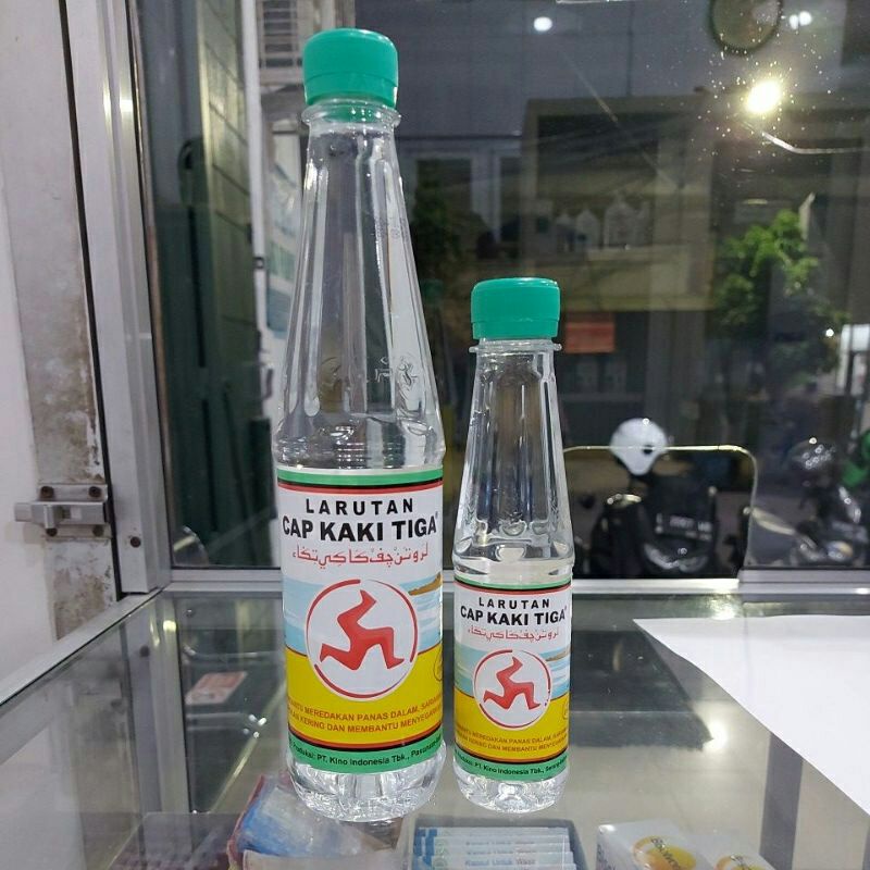 

Larutan Cap Kaki Tiga Kemasan 200 ml-500 ml Meredakan Panas Dalam