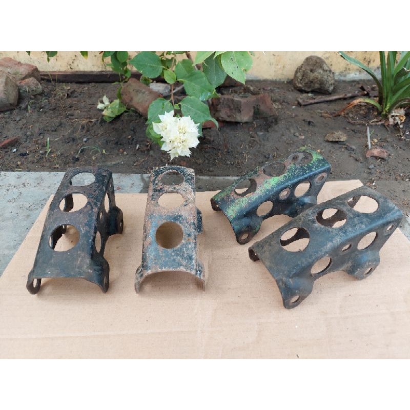 PANGKON MESIN MEGAPRO ORI COPOTAN MOTOR