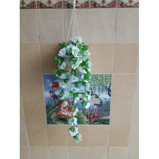 Bunga hias - bunga artificial gantung